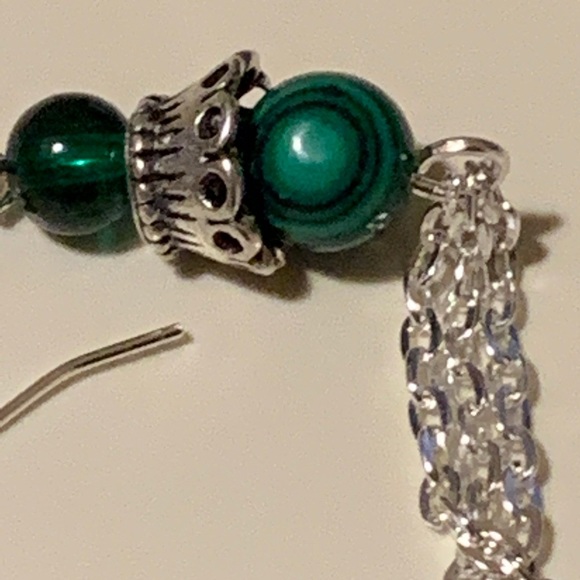 Silver plated and beads earrings - Picture 2 of 3